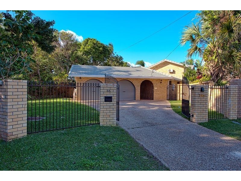 16 Sacha Place, Carrara QLD 4211