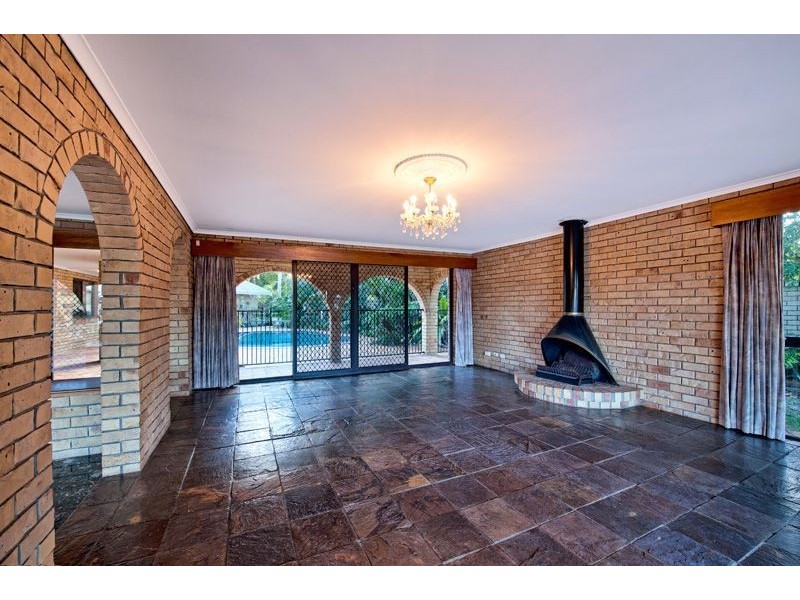 16 Sacha Place, Carrara QLD 4211