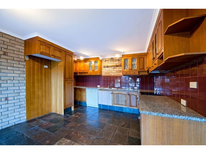 16 Sacha Place, Carrara QLD 4211