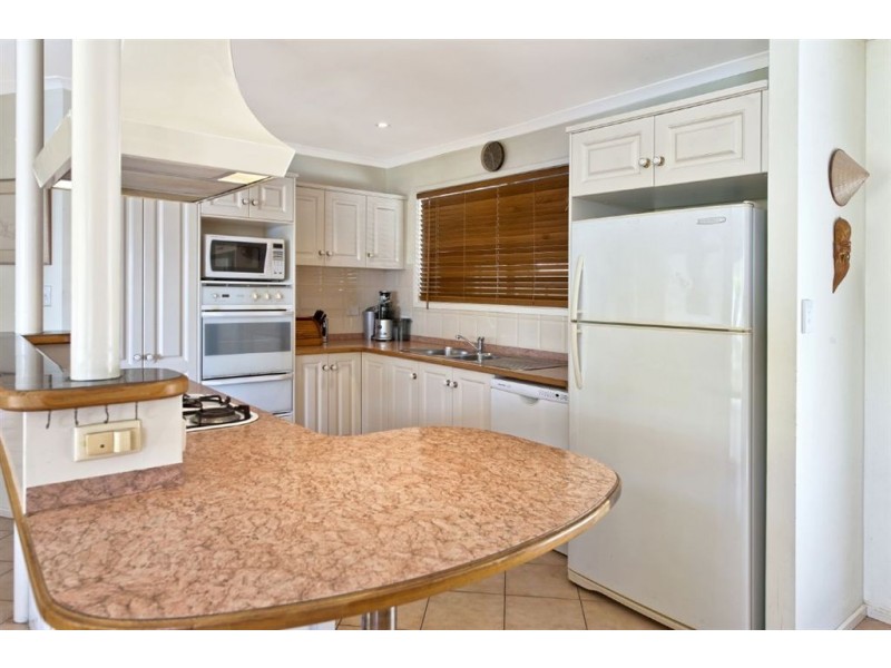 15 Verdichio Avenue, Mermaid Waters QLD 4218