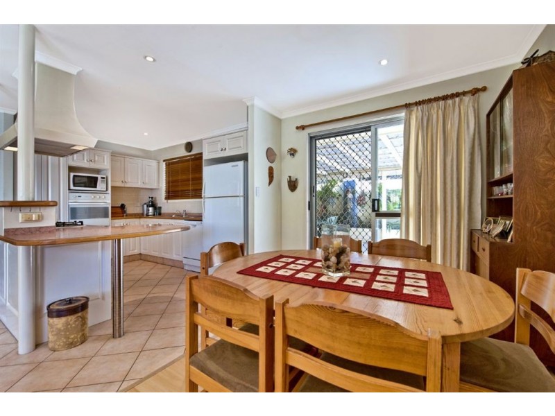 15 Verdichio Avenue, Mermaid Waters QLD 4218