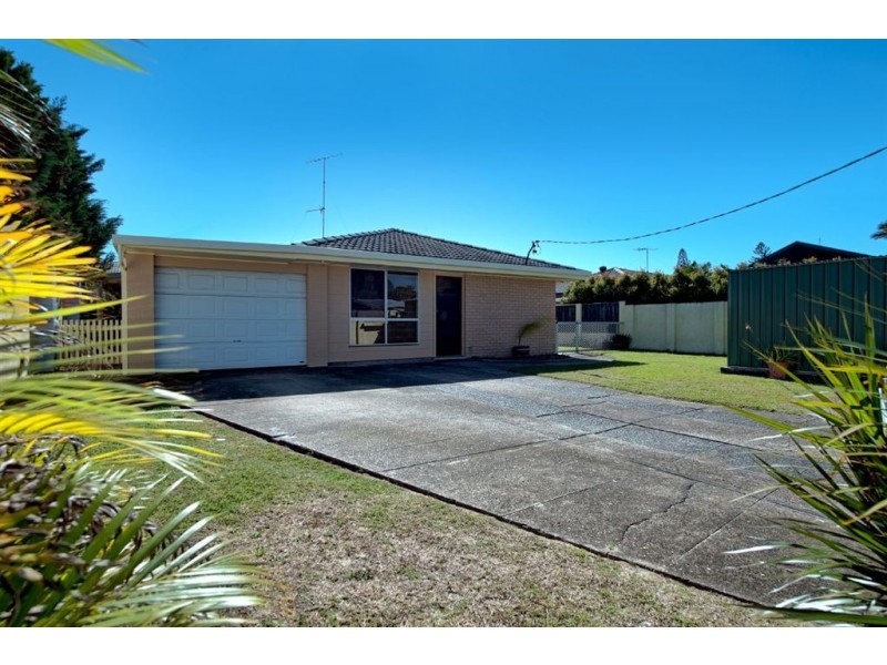 15 Verdichio Avenue, Mermaid Waters QLD 4218