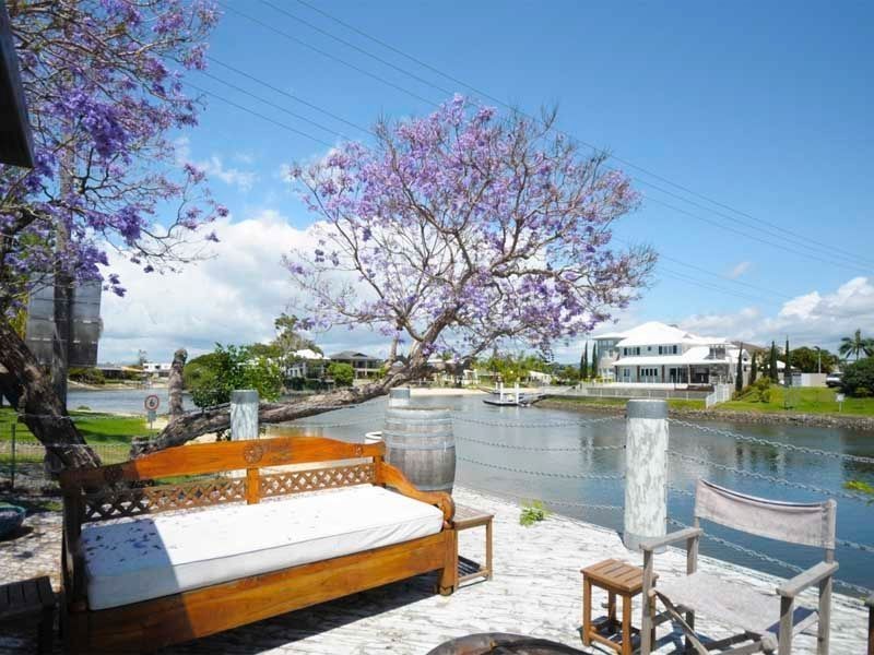 41 Allambi Avenue, Broadbeach Waters QLD 4218