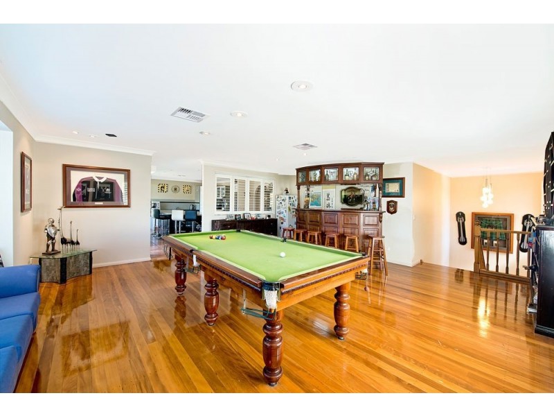 63 Glen Eagles Drive, Robina QLD 4226