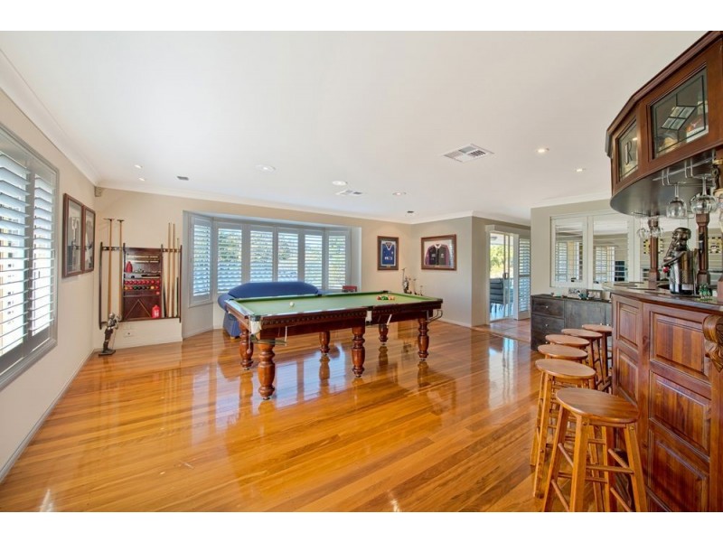 63 Glen Eagles Drive, Robina QLD 4226