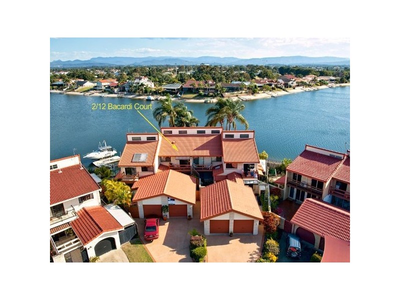 2/12 Bacardi Court, Mermaid Waters QLD 4218