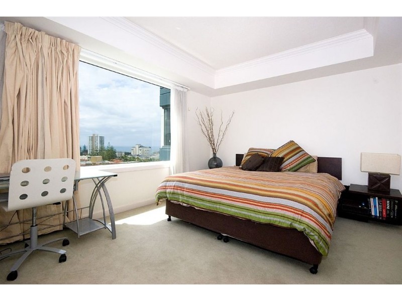 23/20 Queensland Avenue, Broadbeach QLD 4218