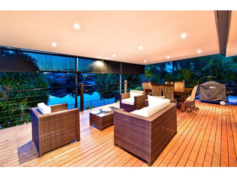 16 Coolong Crescent, Carrara QLD 4211