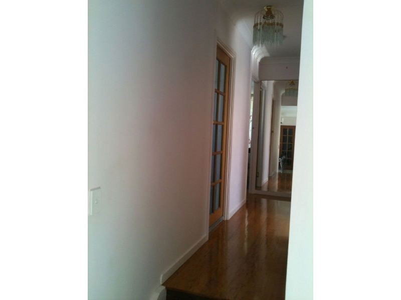 14 Allambi Ave, Broadbeach Waters QLD 4218