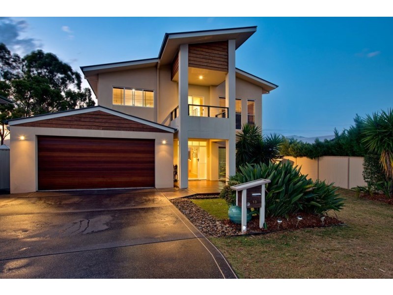13 Tara Vista, Highland Park QLD 4211