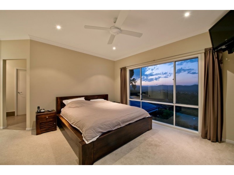 13 Tara Vista, Highland Park QLD 4211