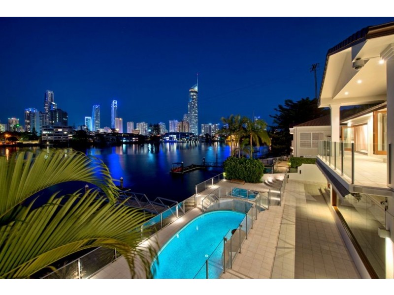 31 Naples Avenue, Isle Of Capri QLD 4217