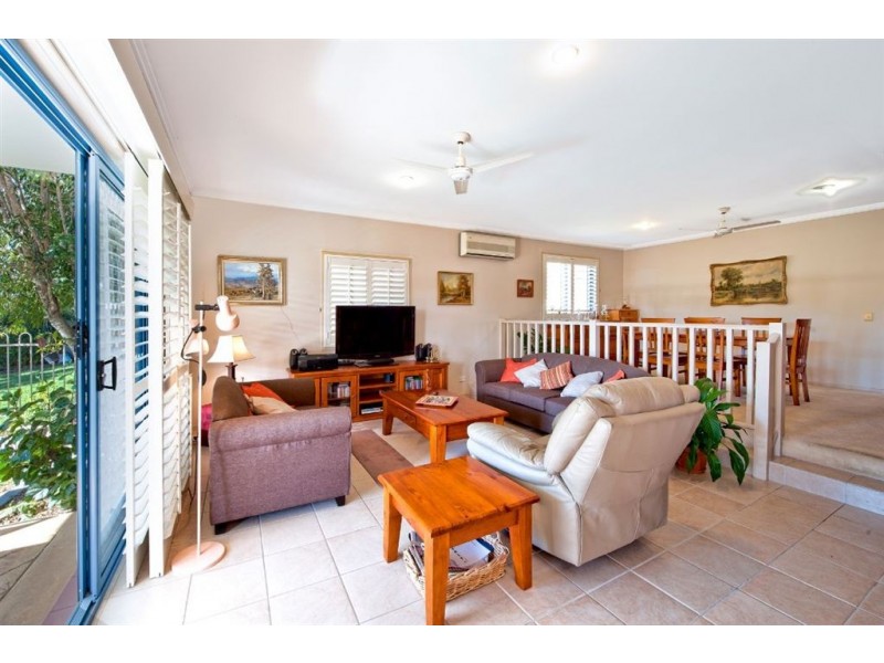 48/1 Bronberg Court, Southport QLD 4215