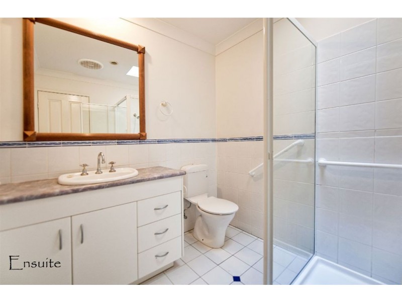 48/1 Bronberg Court, Southport QLD 4215