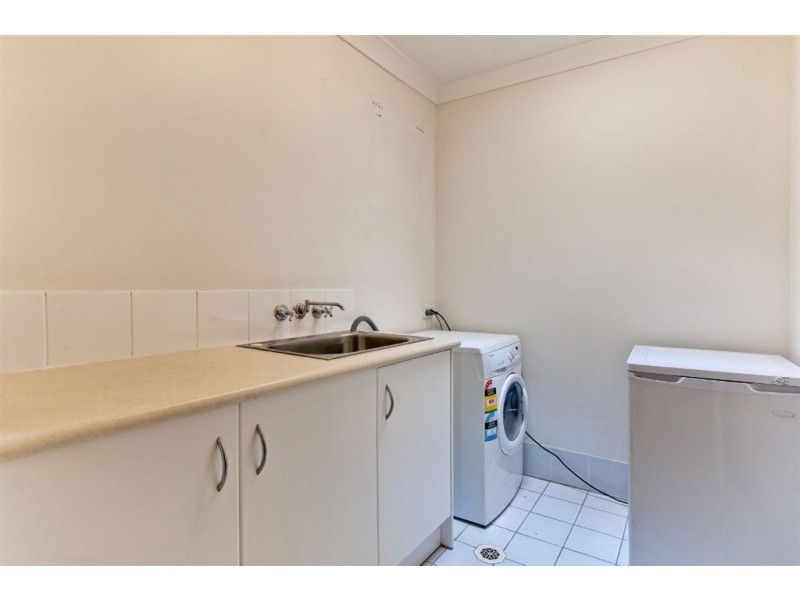 48/1 Bronberg Court, Southport QLD 4215