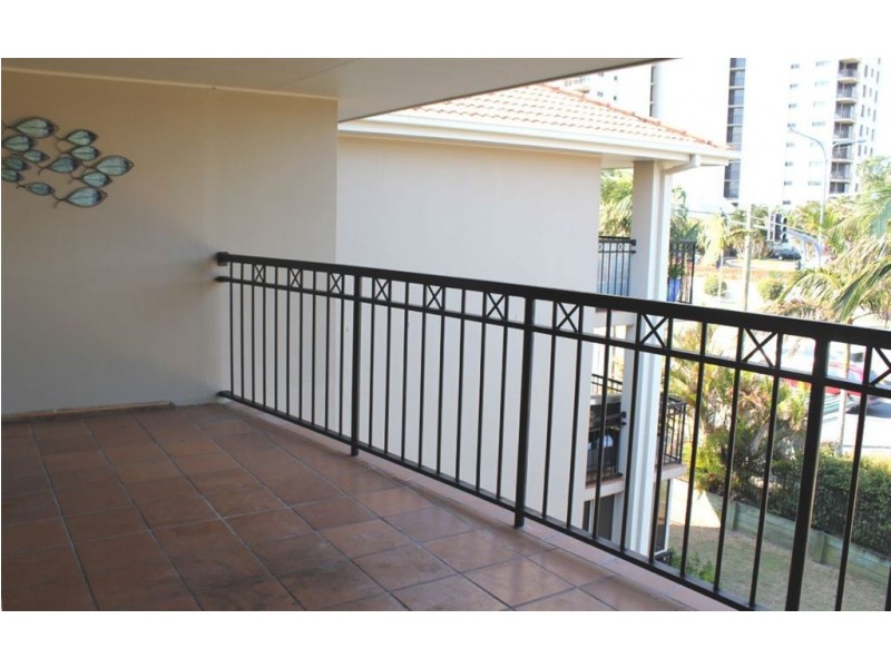 15/1040 Gold Coast Highway, Palm Beach QLD 4221