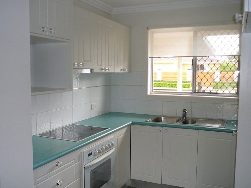 152 Monaco St, Broadbeach Waters QLD 4218