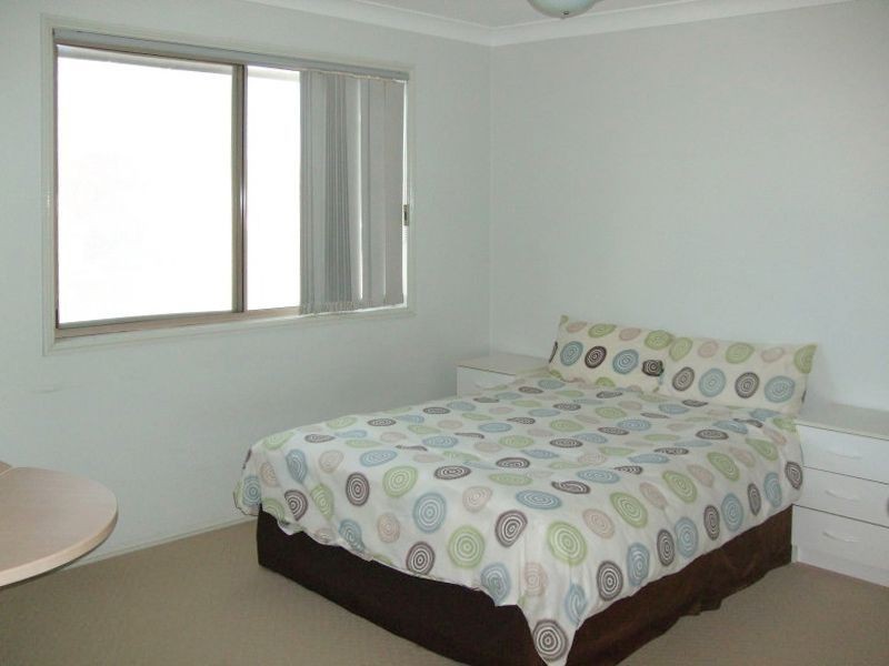 9/601 Pine Ridge Road, Biggera Waters QLD 4216