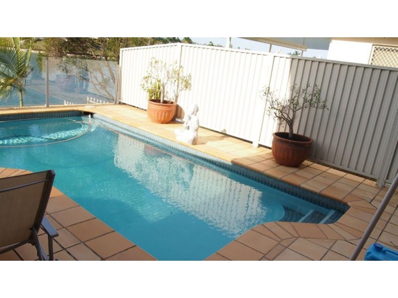 82 Cypress Drive, Broadbeach Waters QLD 4218
