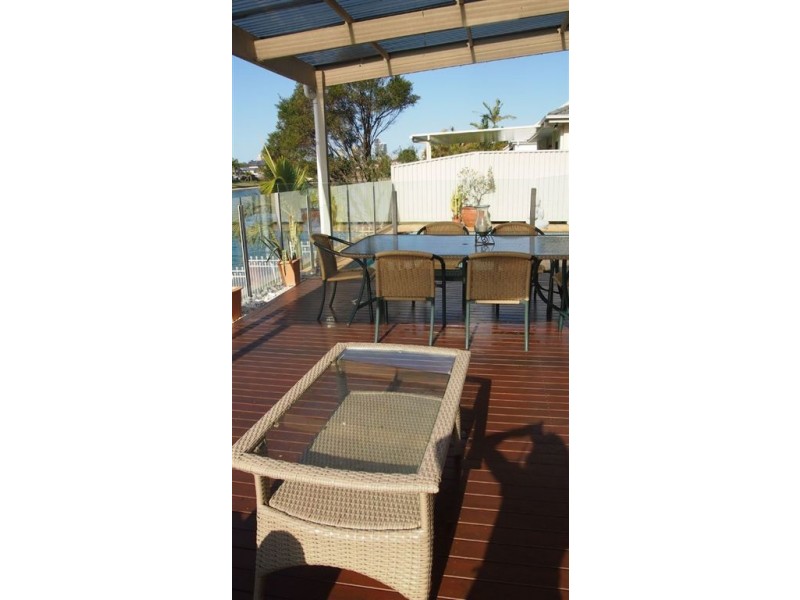 82 Cypress Drive, Broadbeach Waters QLD 4218