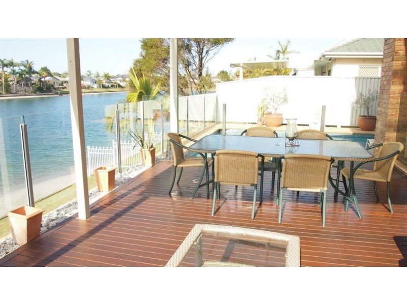 82 Cypress Drive, Broadbeach Waters QLD 4218