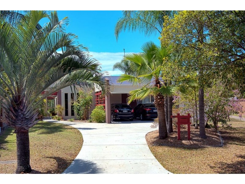10 Haslewood Court, Mermaid Waters QLD 4218