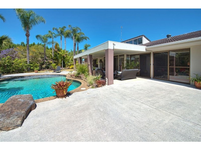10 Haslewood Court, Mermaid Waters QLD 4218