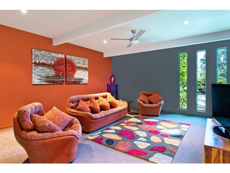 10 Haslewood Court, Mermaid Waters QLD 4218