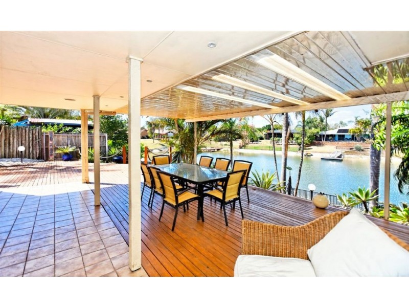 14 Saxonvale Terrace, Mermaid Waters QLD 4218