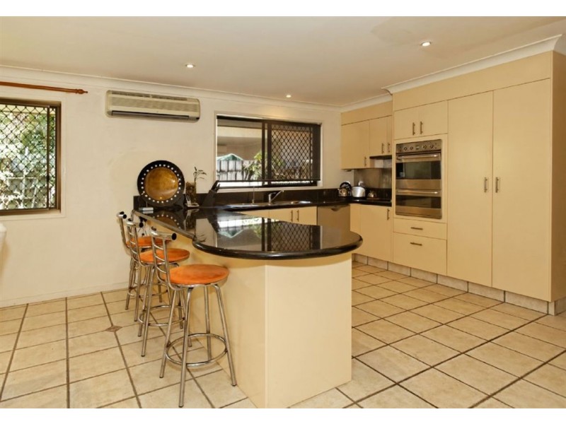 14 Saxonvale Terrace, Mermaid Waters QLD 4218