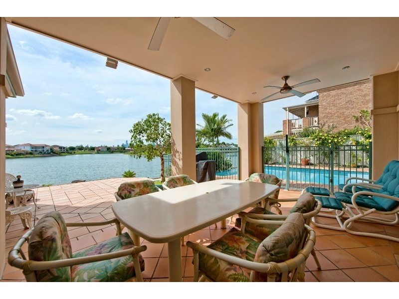 80 Cypress Drive, Broadbeach Waters QLD 4218
