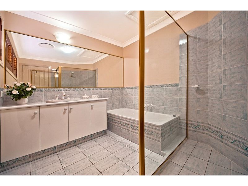 80 Cypress Drive, Broadbeach Waters QLD 4218