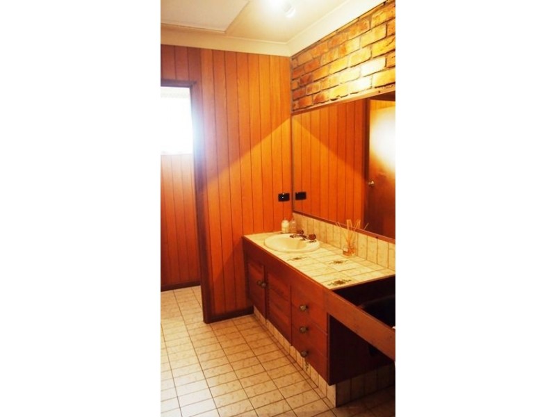 160 Eastlake Street, Carrara QLD 4211