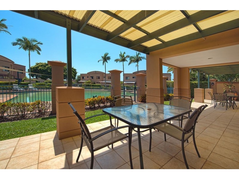 4/117 Palm Meadows Drive, Carrara QLD 4211