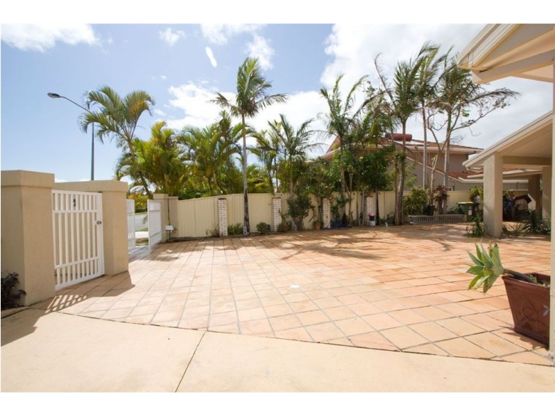 20 Darnay Road, Broadbeach Waters QLD 4218