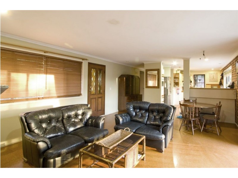 12 Leura Place, Helensvale QLD 4212