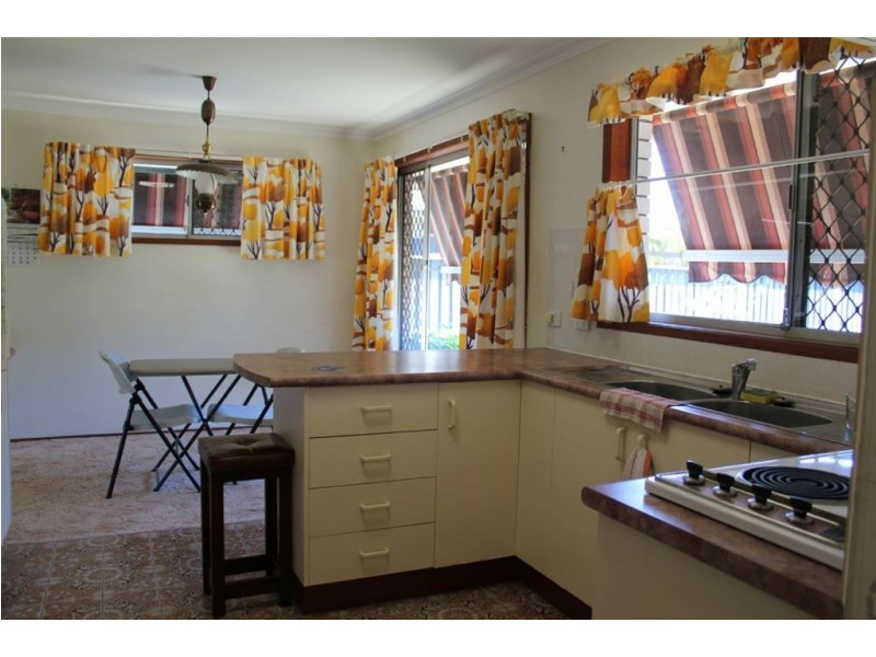 12 Bight Court, Mermaid Waters QLD 4218