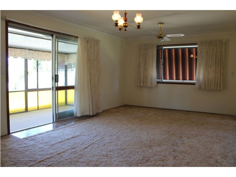 12 Bight Court, Mermaid Waters QLD 4218