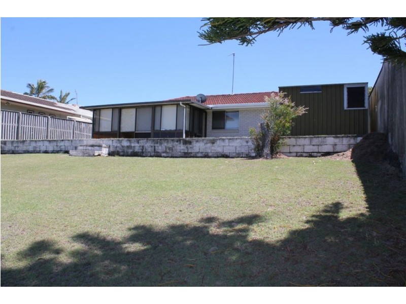 12 Bight Court, Mermaid Waters QLD 4218