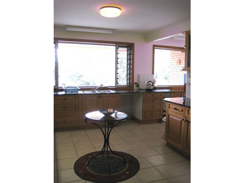 12 Carrara Road, Carrara QLD 4211