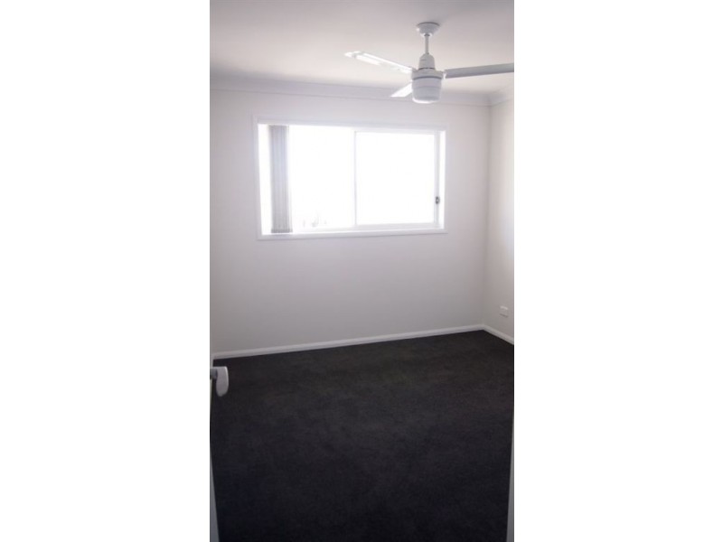 33 South Bay Drive, Varsity Lakes QLD 4227