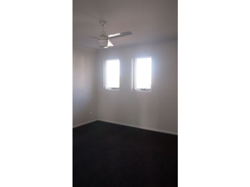 33 South Bay Drive, Varsity Lakes QLD 4227
