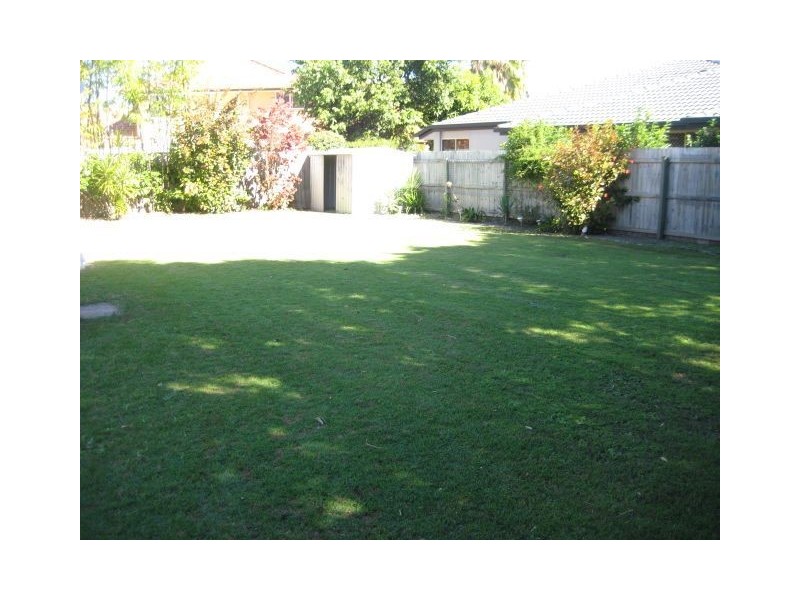 357 Rio Vista Blvd, Mermaid Waters QLD 4218