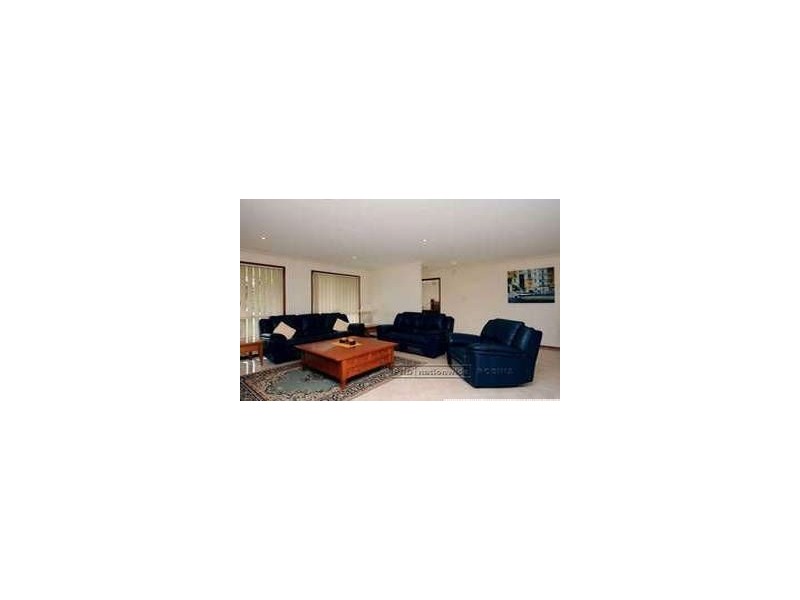 146 Barrier Reef Dr, Mermaid Waters QLD 4218