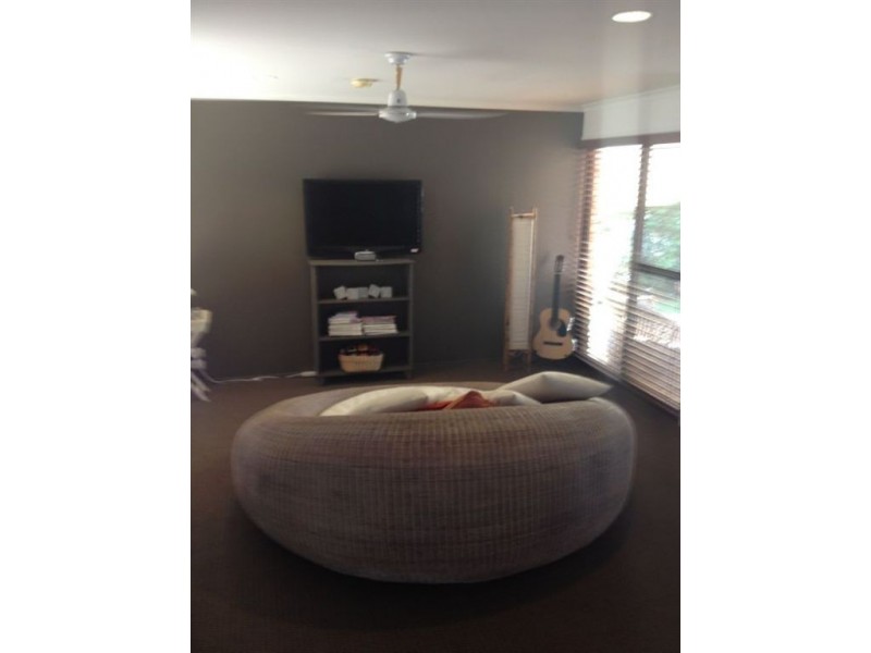 26 Saxonvale Tce, Mermaid Waters QLD 4218