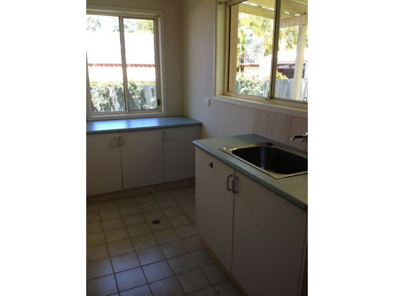 25 Bradstone Road, Carrara QLD 4211