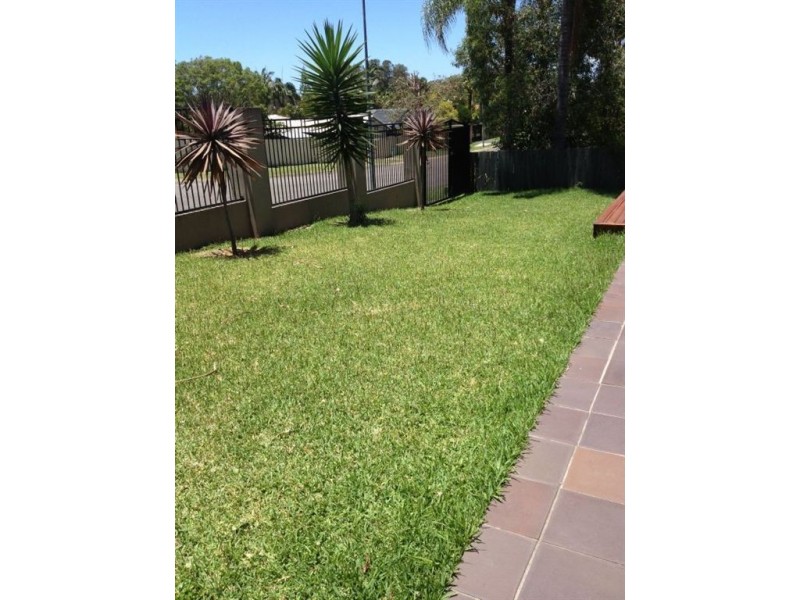 25 Bradstone Road, Carrara QLD 4211