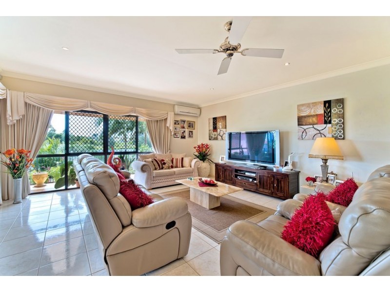 77 Port Jackson Boulevard, Clear Island Waters QLD 4226