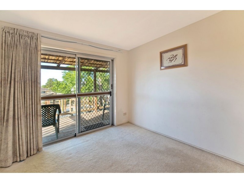 35 Kalimna Drive, Broadbeach Waters QLD 4218