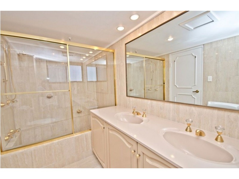 150/80 The Esplanade, Surfers Paradise QLD 4217